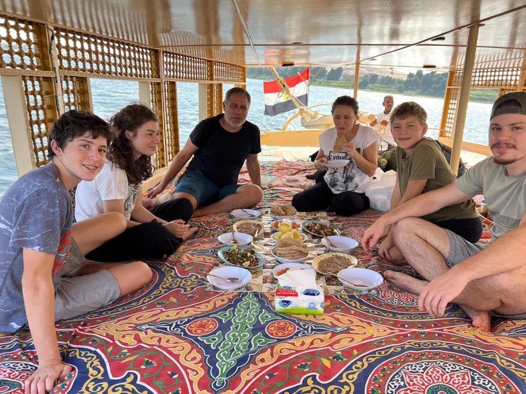Nile Felucca Adventure Hotel Aswan Luaran gambar
